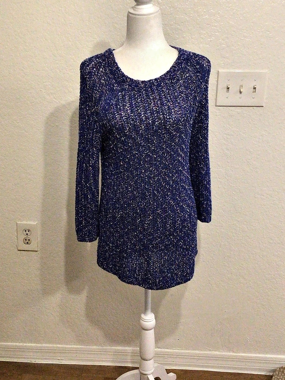 Talbots Blue & White Long Sleeve  open knit Sweater Size Small